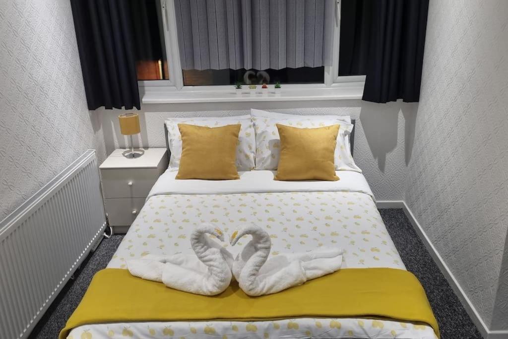 Your Home Away From Home. Лидс Экстерьер фото